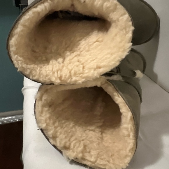 Bearpaw Boots Olive Green size 9 - Picture 6 of 11